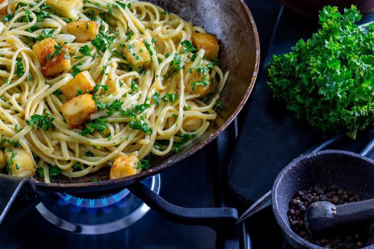 Halloumi Carbonara