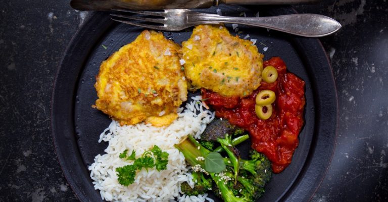 Västerbottenpiccata med tomatsås