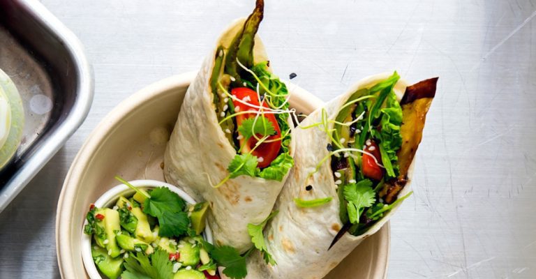 Vegetarisk wrap med avocadochimichurri