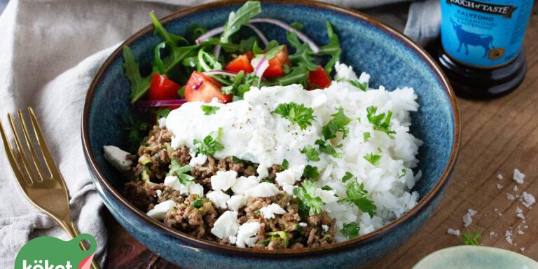 Grekisk färspanna med zucchini och ris