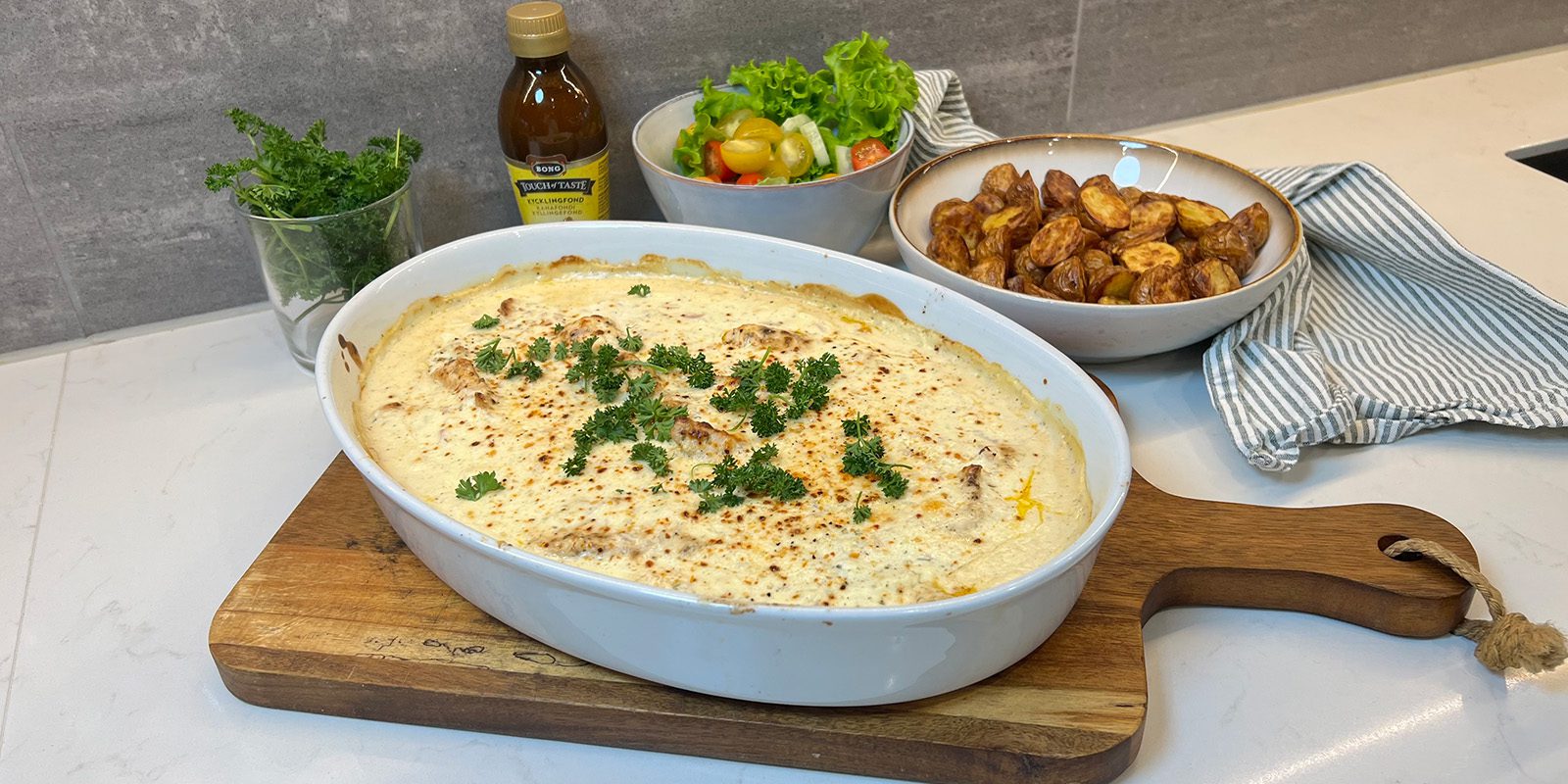 Krämig dijonkyckling med vitlök och örter