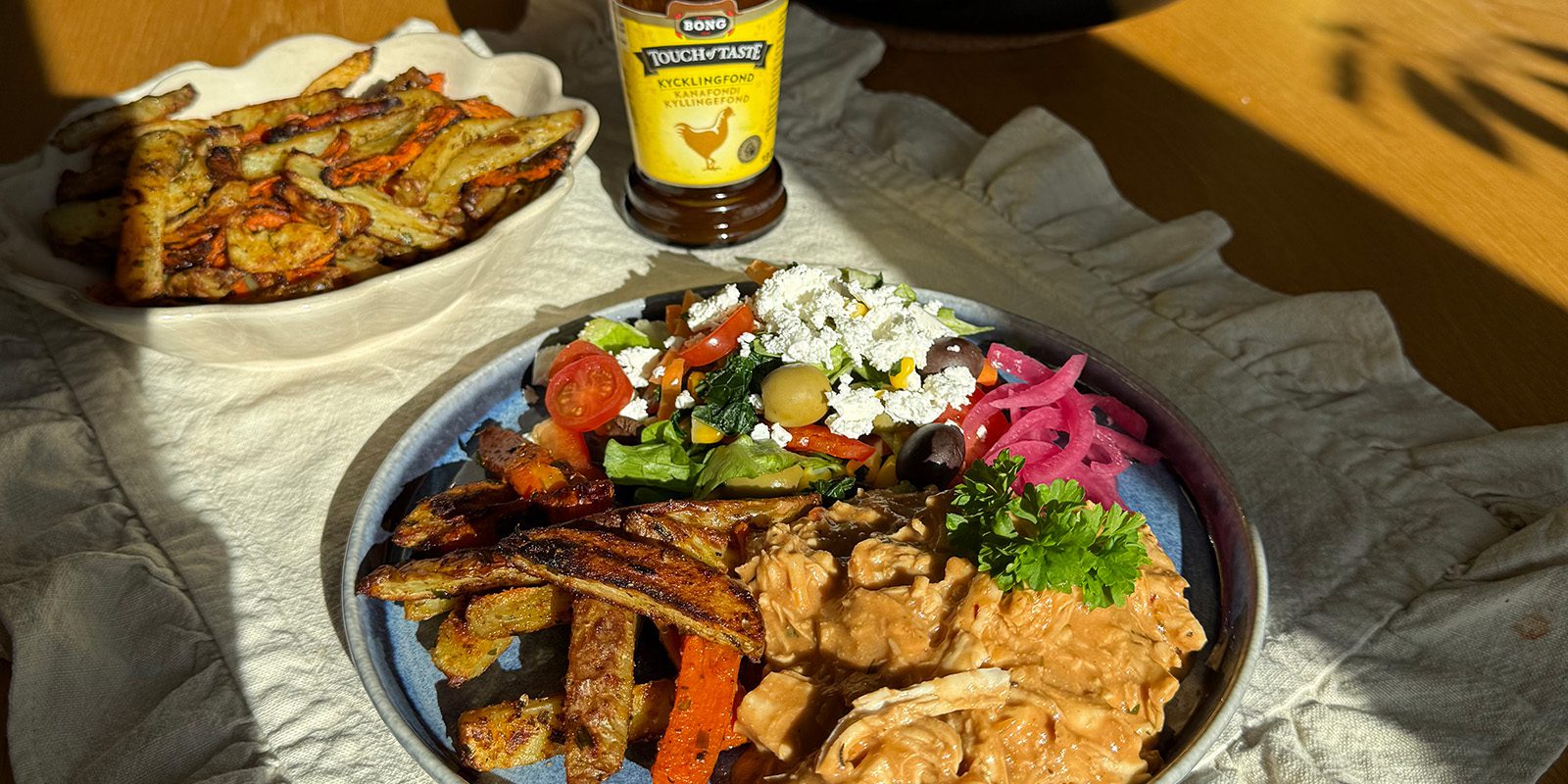 Pulled chicken-gryta med rostade rotfrukter